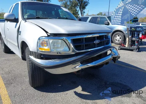 1998 Ford F-150 Lariat/Standard/Xl/Xlt z USA, uszkodzony, nr VIN 1FTZX17W9WNA63452